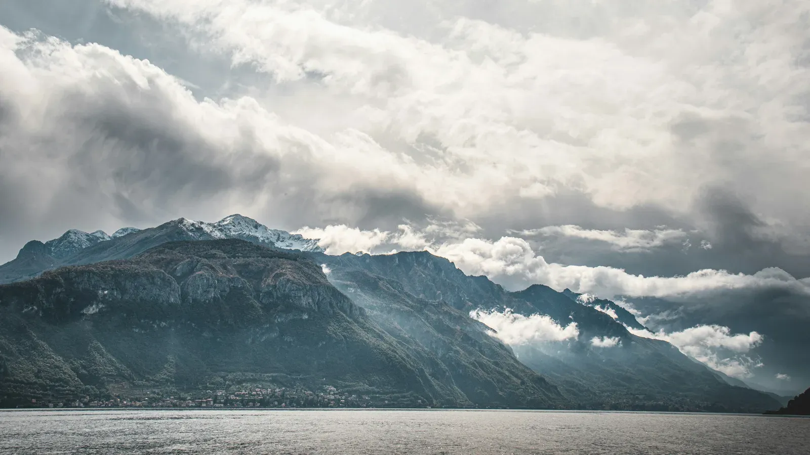 Sentieri delle Alpi Orobie e parchi naturali della Lombardia