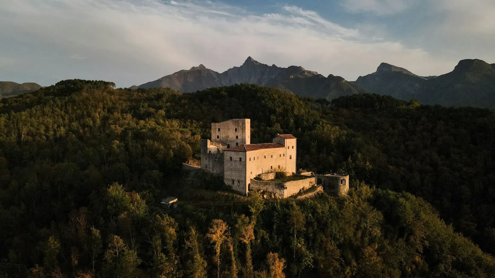 Alpi Apuane e crinali appenninici toscani