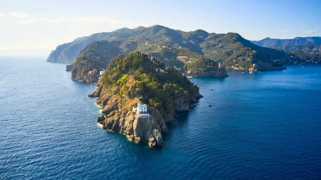 Trekking in Liguria: Camogli, San Fruttuoso, Portofino.